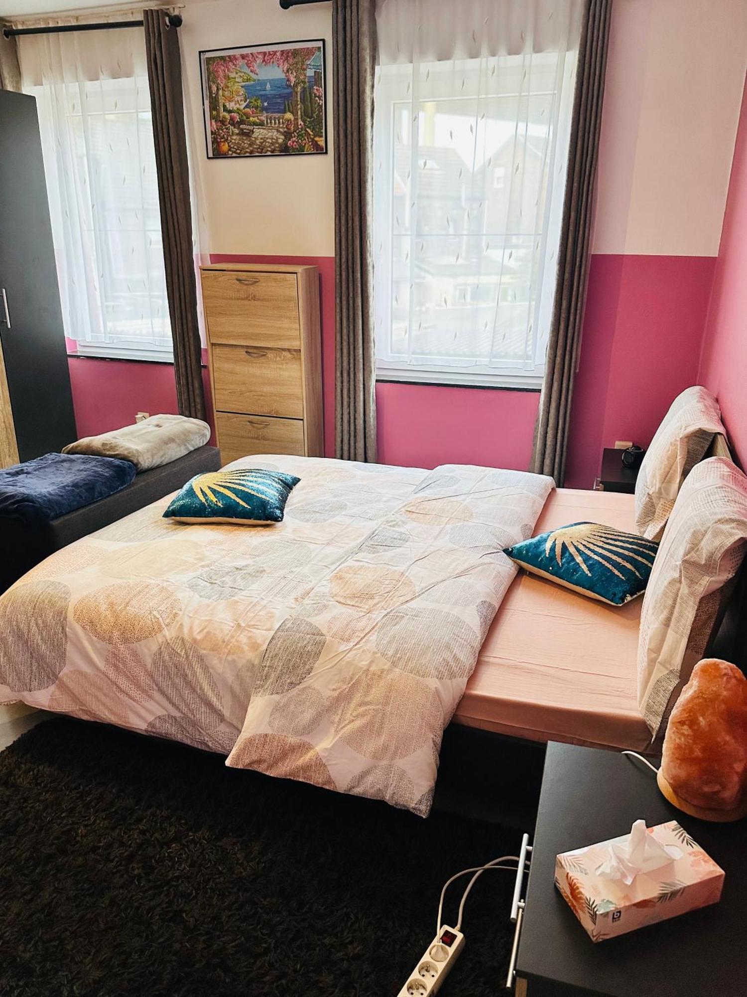 Bien-Etre-Au-Calme Et Parking Gratuit Villa Seraing Luaran gambar
